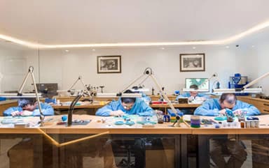 卡地亚手表维修售后中心查询电话-卡地亚保养后表壳比原来亮了正常吗？抛光是保养标配，注意打磨次数（2026 年 9 月最新）